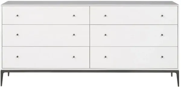 Essence Dresser