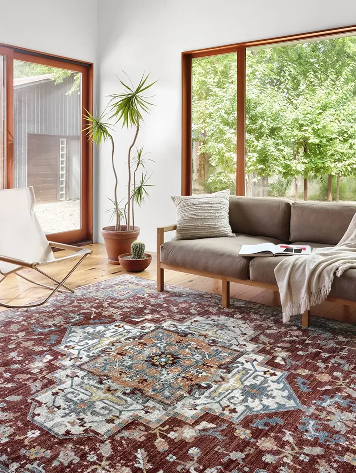 Samra SAM10 2'7" x 8'" Rug