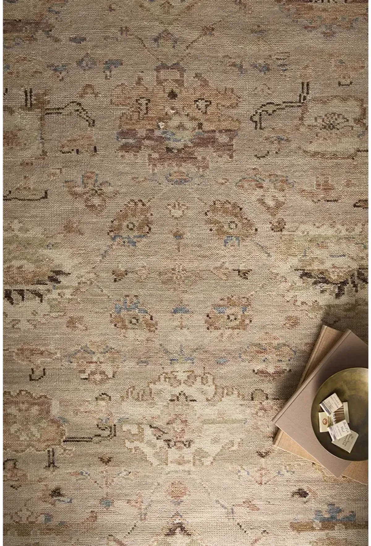 Dominic DOM02 2'6" x 8'6" Rug