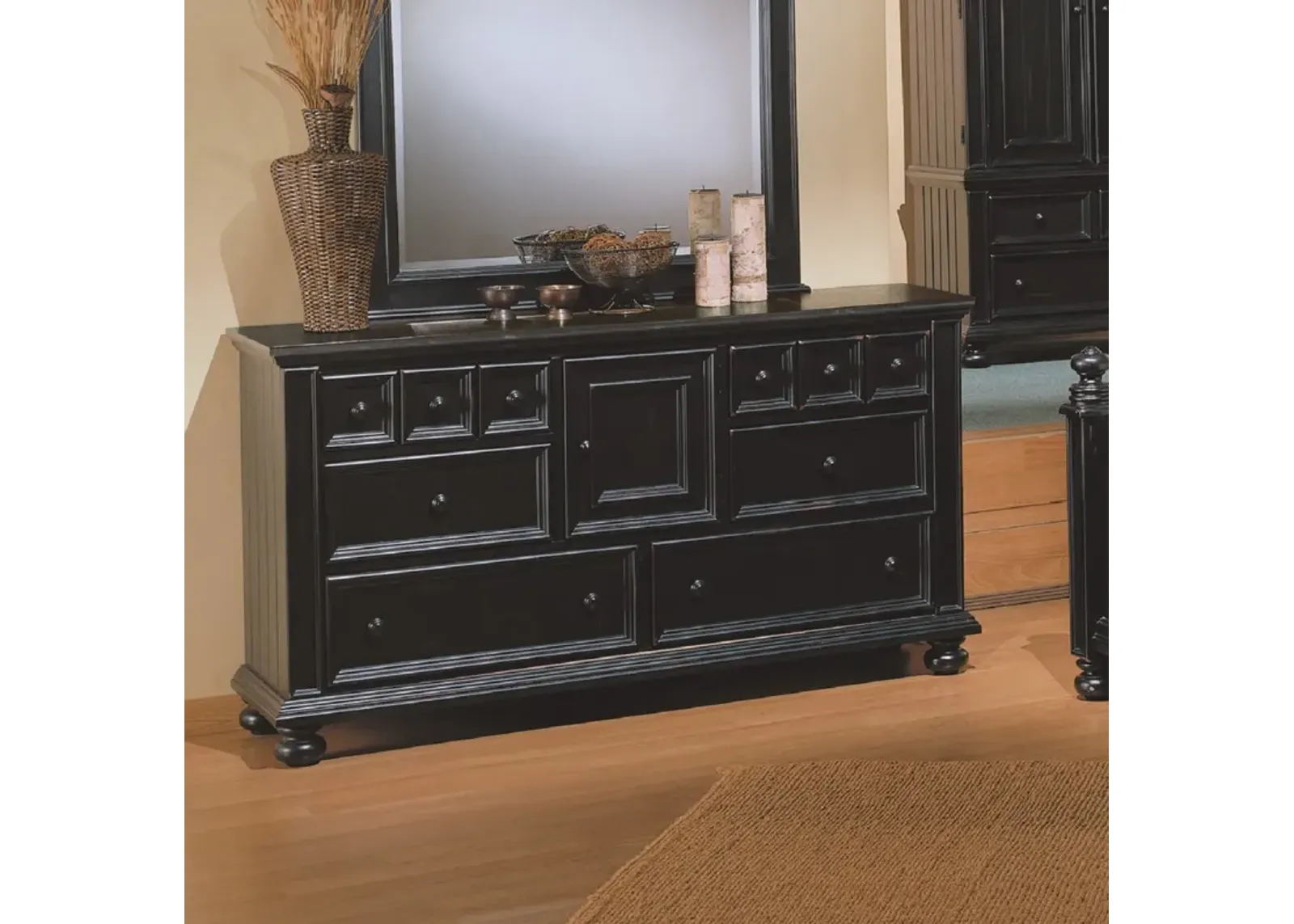 Cape Cod 6-Drawer Dresser