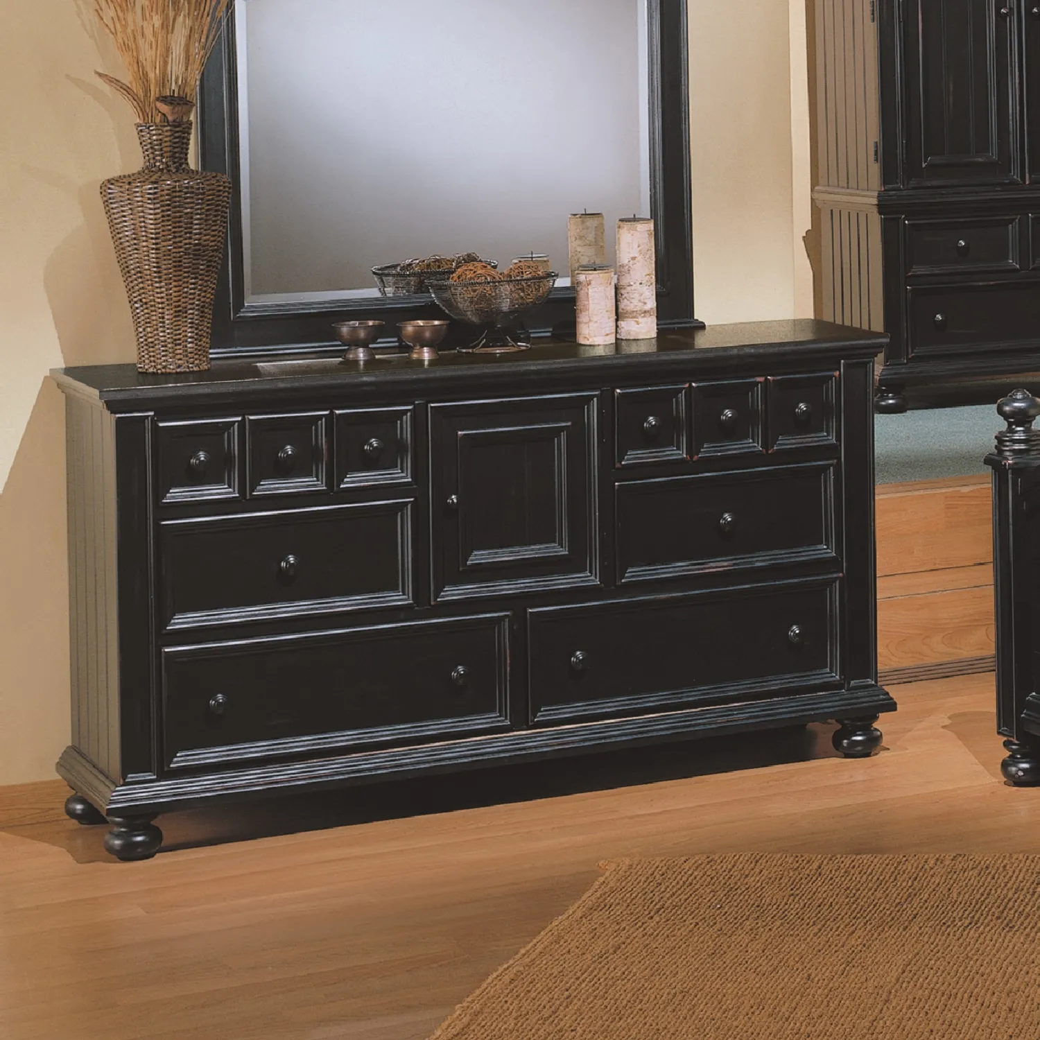 Cape Cod 6-Drawer Dresser