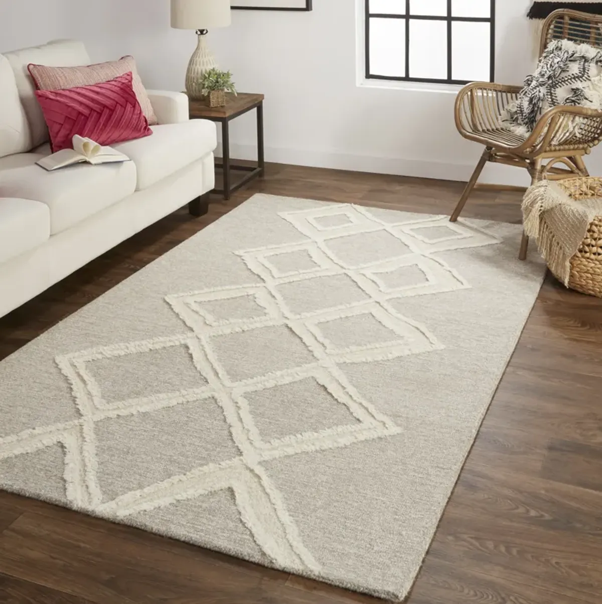 Anica 8009F Gray/Ivory 8' x 10' Rug