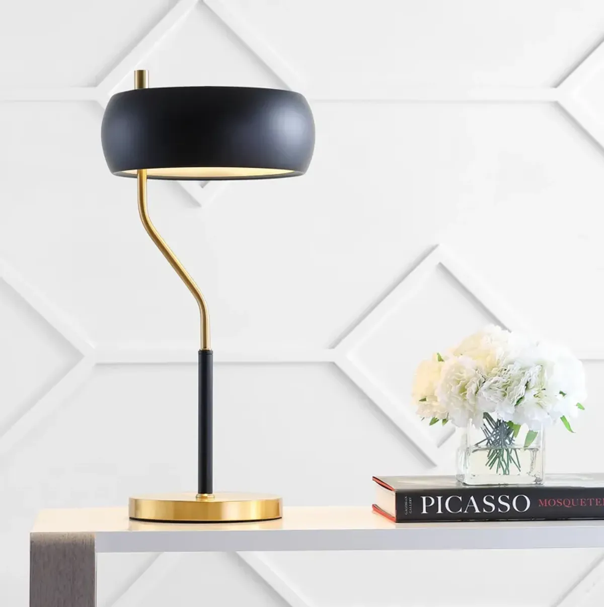 Oskar Moody Metal LED Desk Lamp