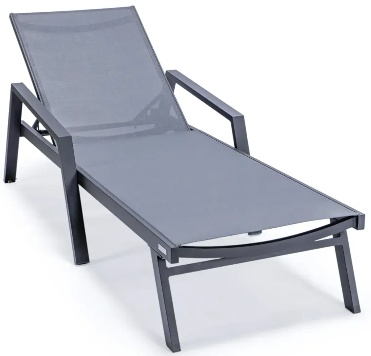 LeisureMod Marlin Black Aluminum Patio Chaise Lounge Chair with Arms & White Fire Pit Table