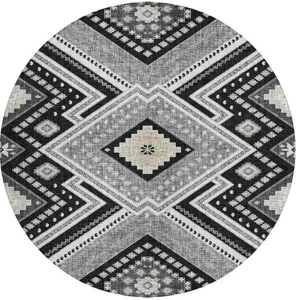 Portico PO5 Black 8' Round Rug
