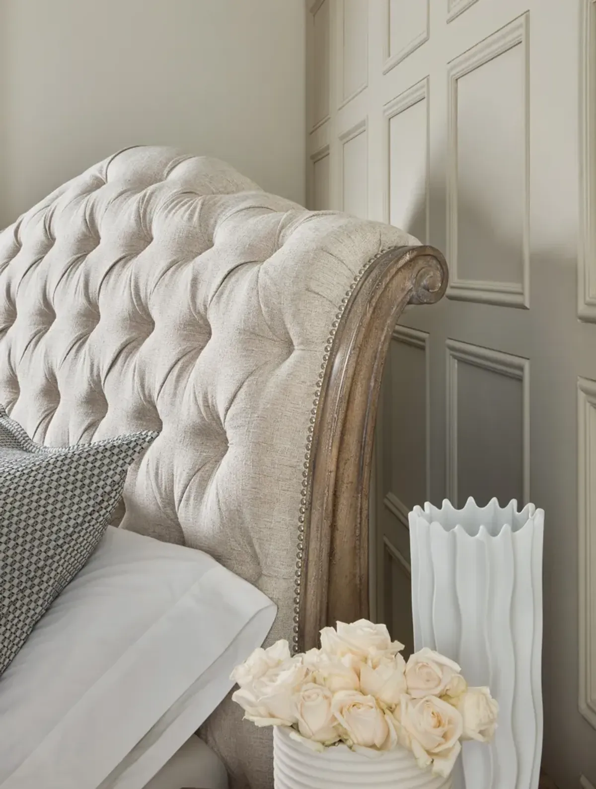 Castella King Tufted Bed