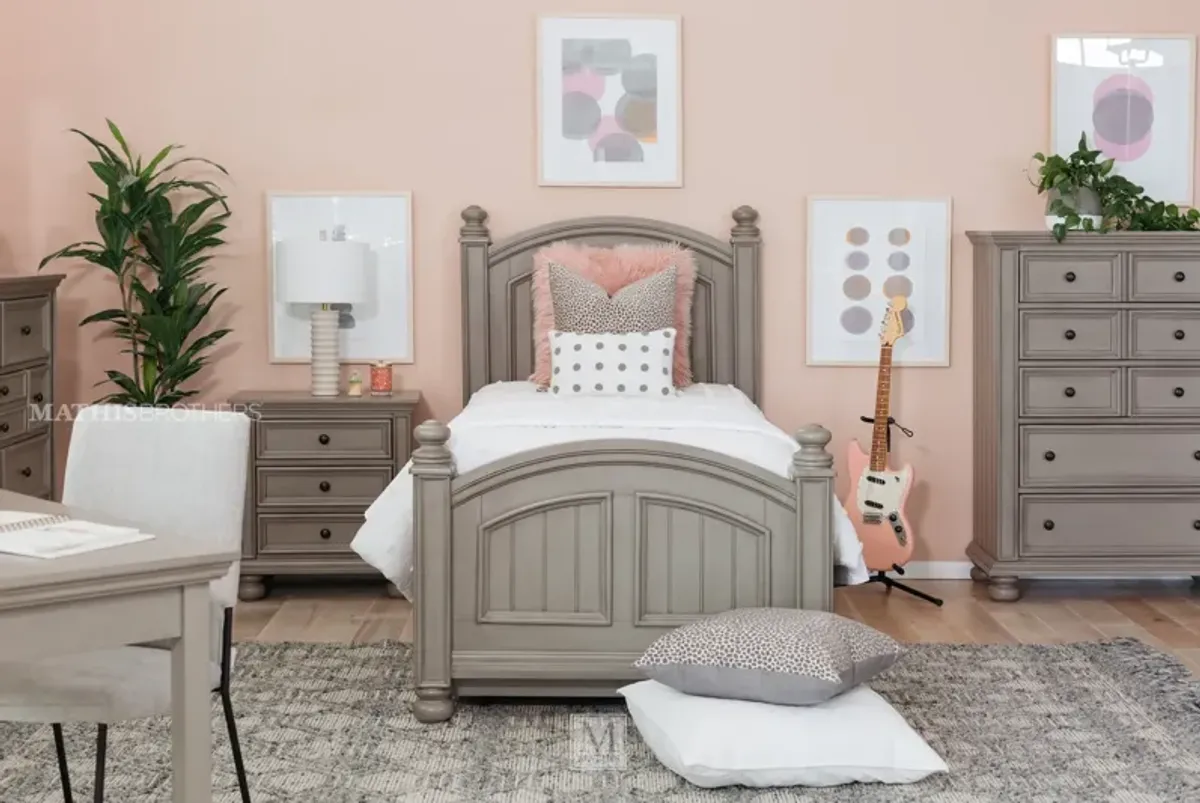 Barnwell 5pc Queen Bedroom Set