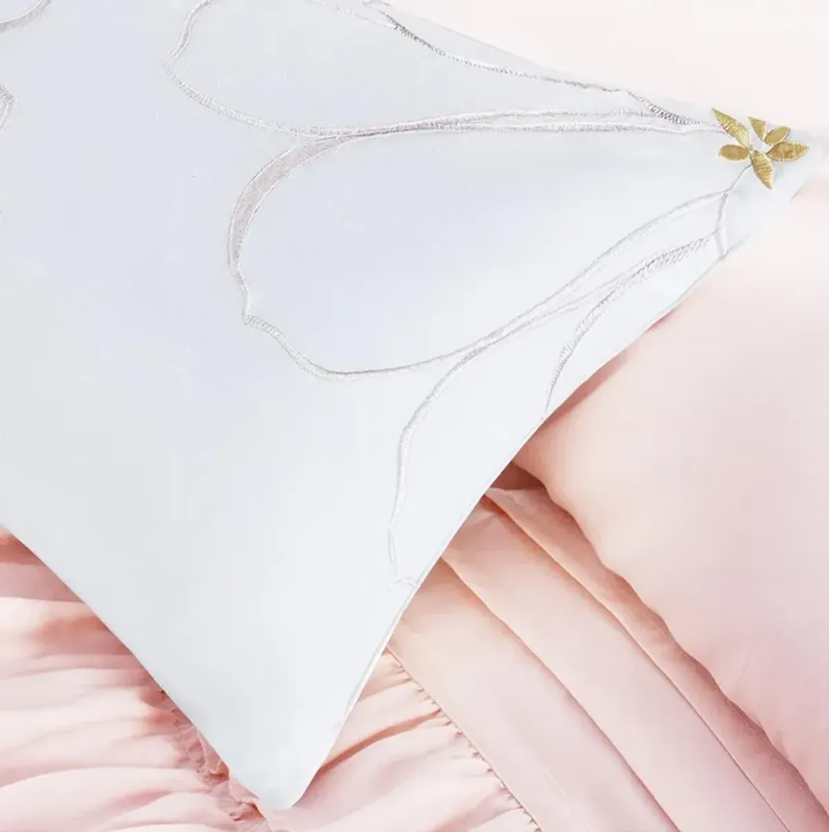 Belen Kox Blush Ruffled Microfiber Comforter Set, Belen Kox