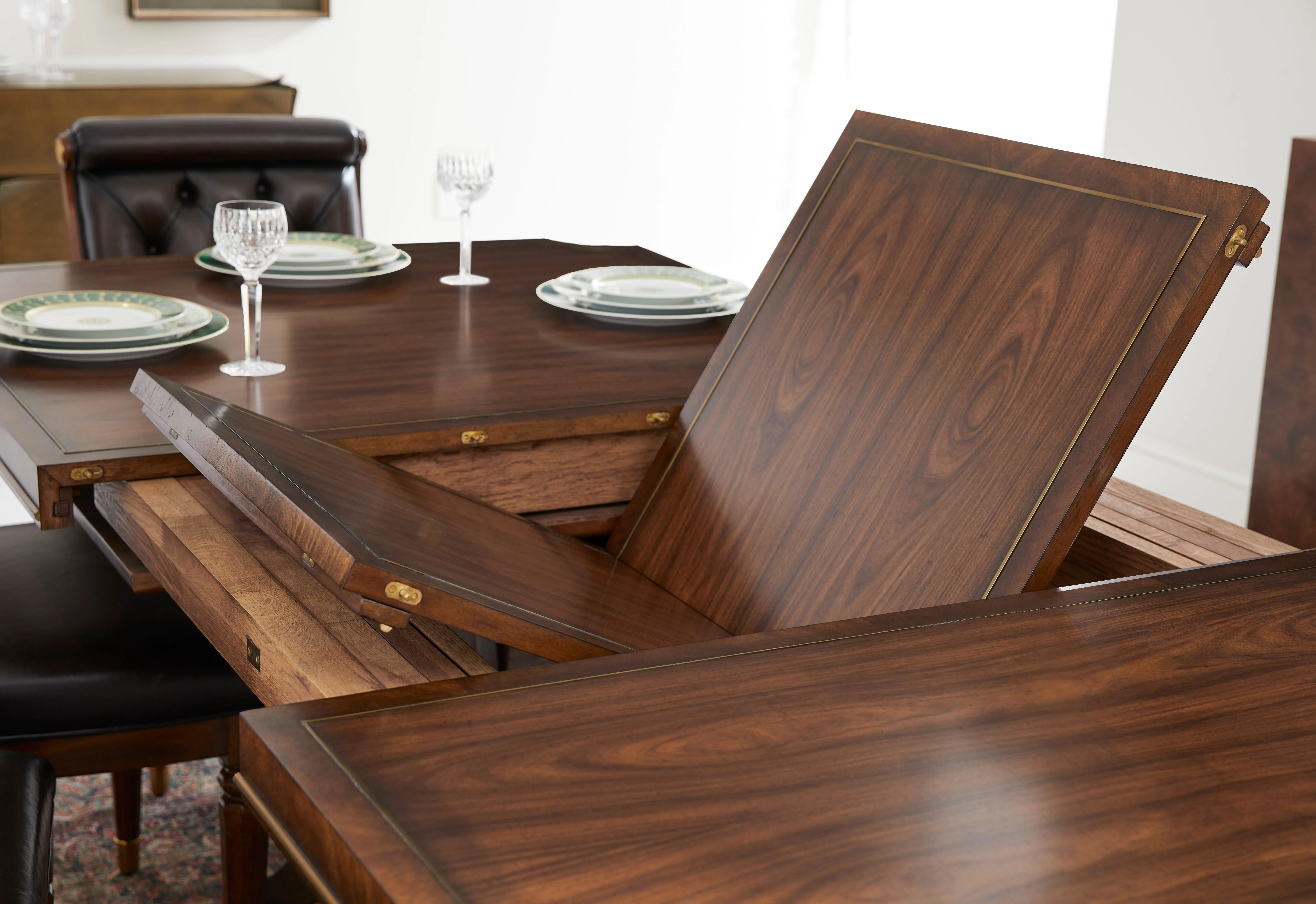 Viceroy Rectangle Dining Table