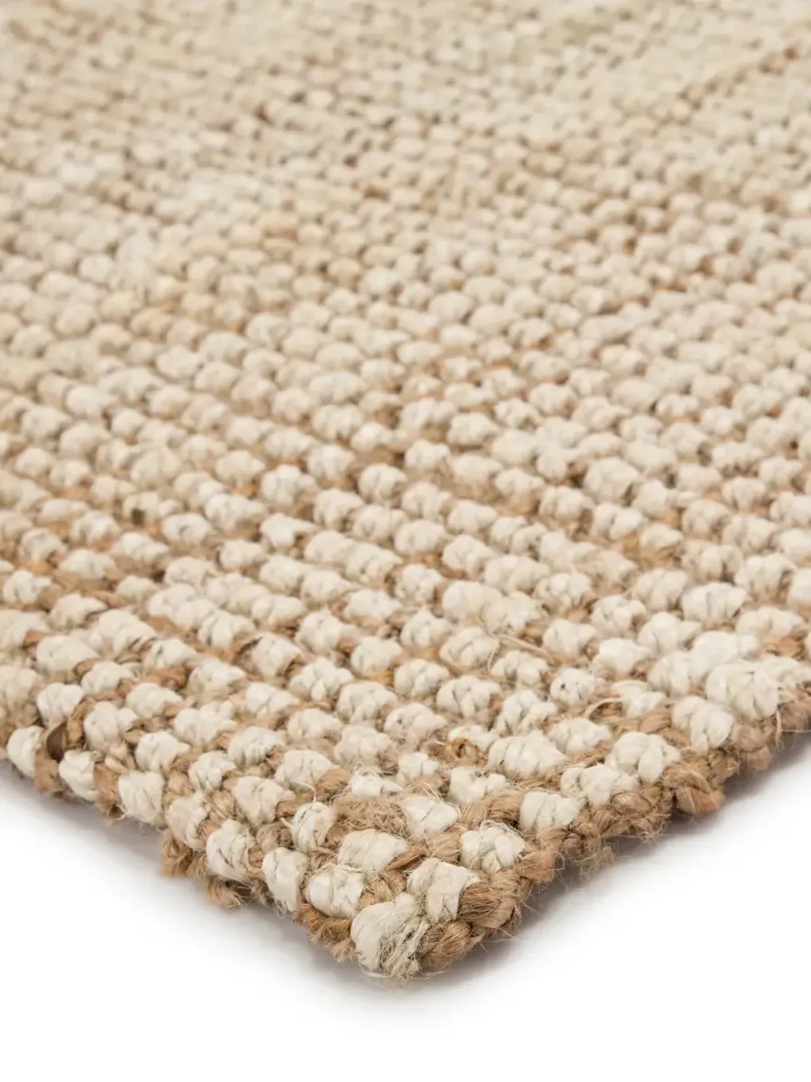 Naturals Lucia Mayen White 2'6" x 12' Runner Rug