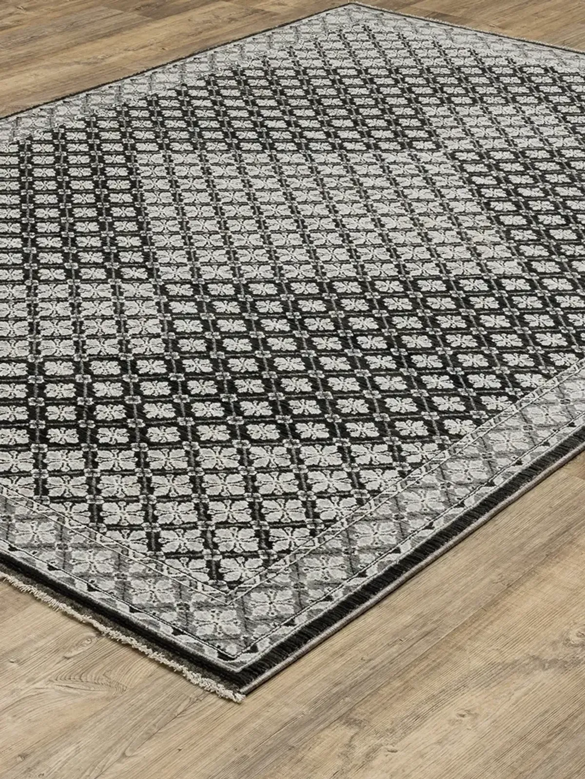 Chamberlain 7'10 x 10'10 Blk Rug