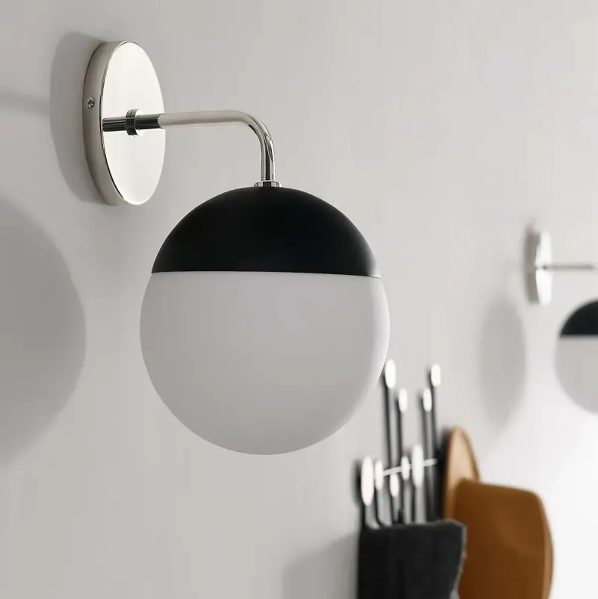 Stellar 1-Light Wall Sconce