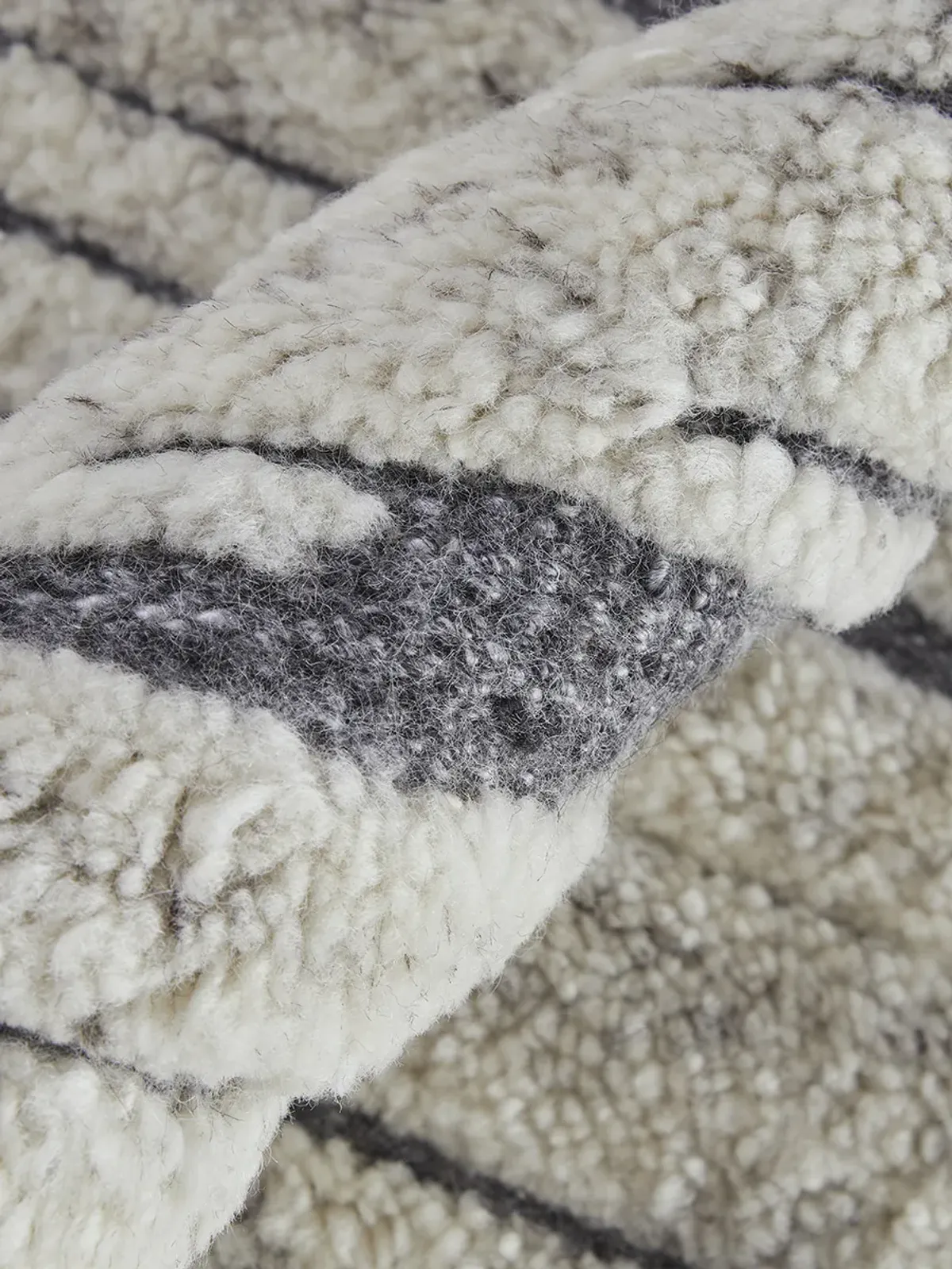 Broadfield T6037 Ivory/Charcoal 7'9" x 9'9" Rug By Thom Filcia