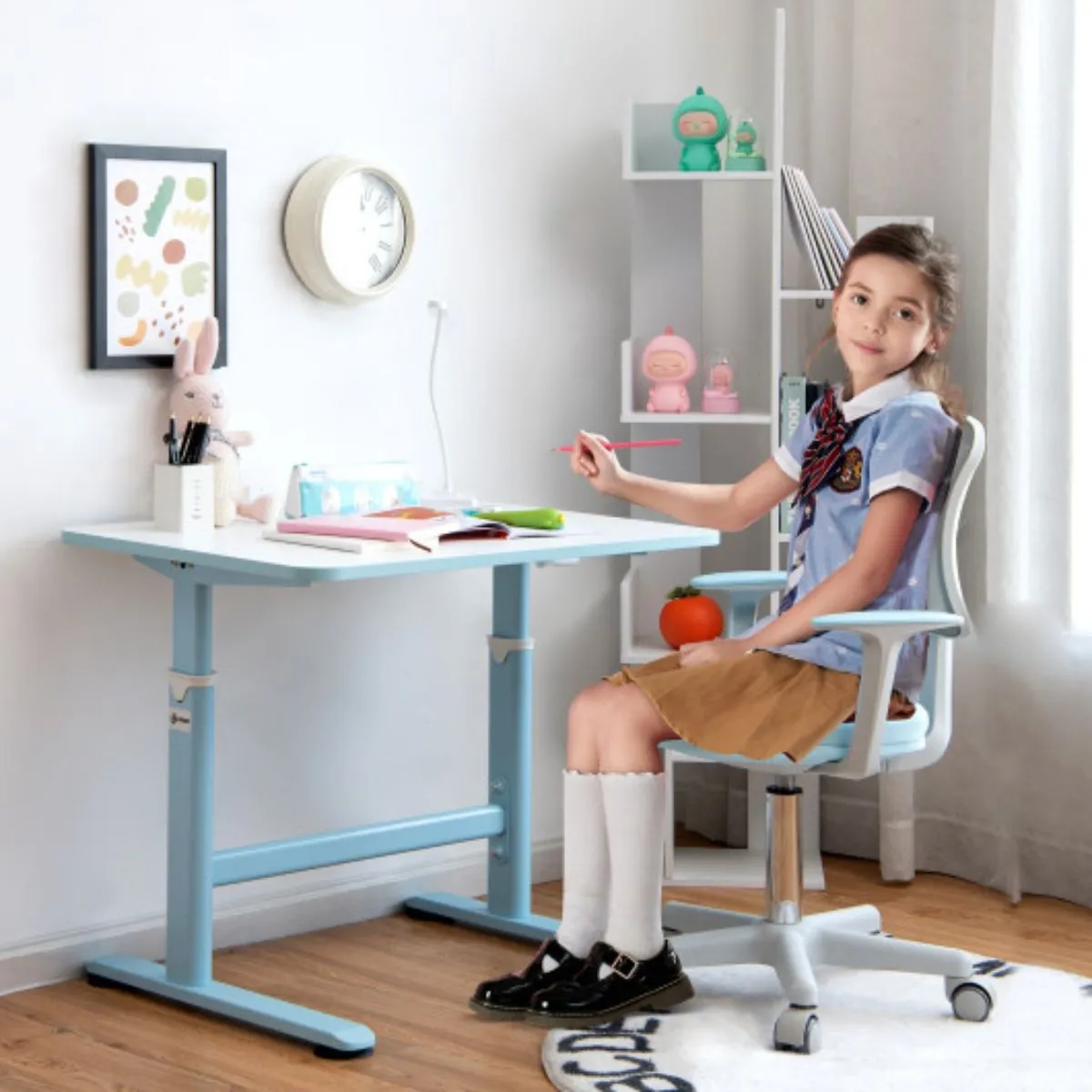 Adjustable Desk with Hand Crank Adjusting for Kids