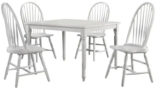 Carolina Living Draven Farmhouse Dining Table with 4 Laurant Upholstered Dining Chair