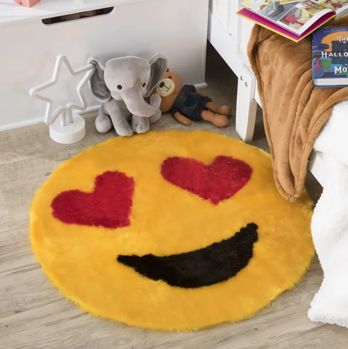 Walk on Me Emoji Faux Fur Soft and Cute 26 in. Heart Eyes Area Rug Made in France