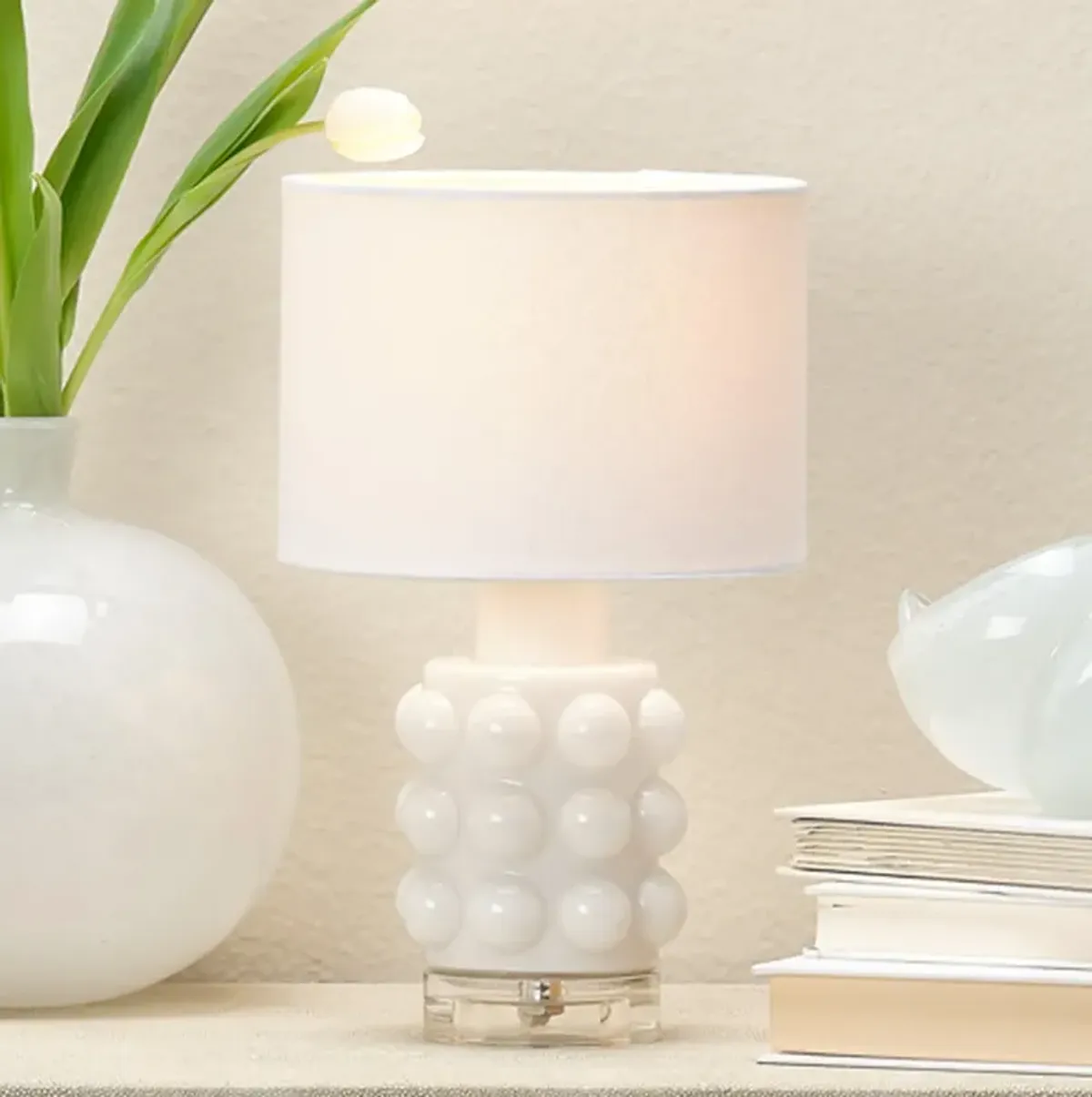 Seltzer White Table Lamp