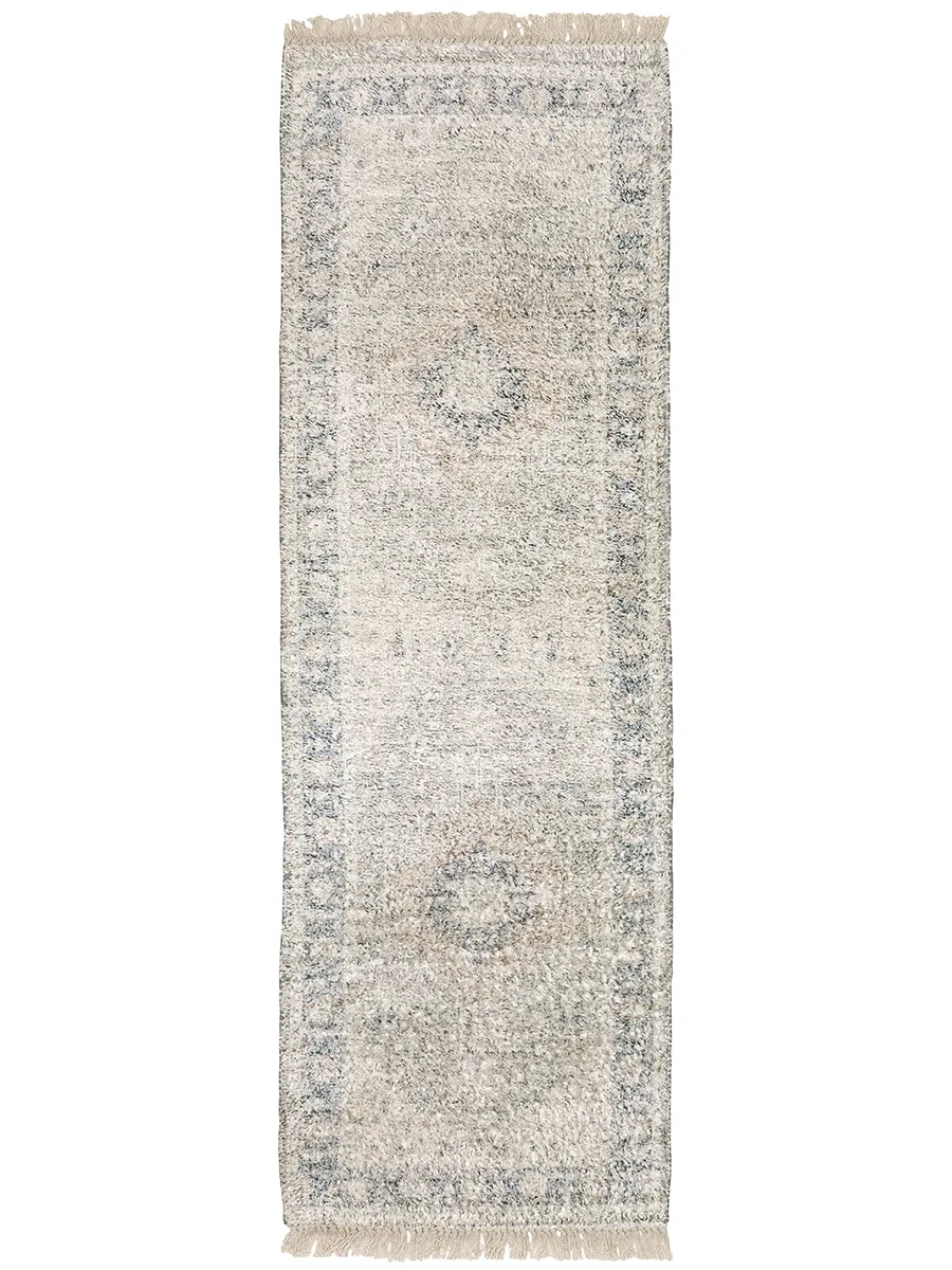 Malabar 2'6" x 8' Beige Rug