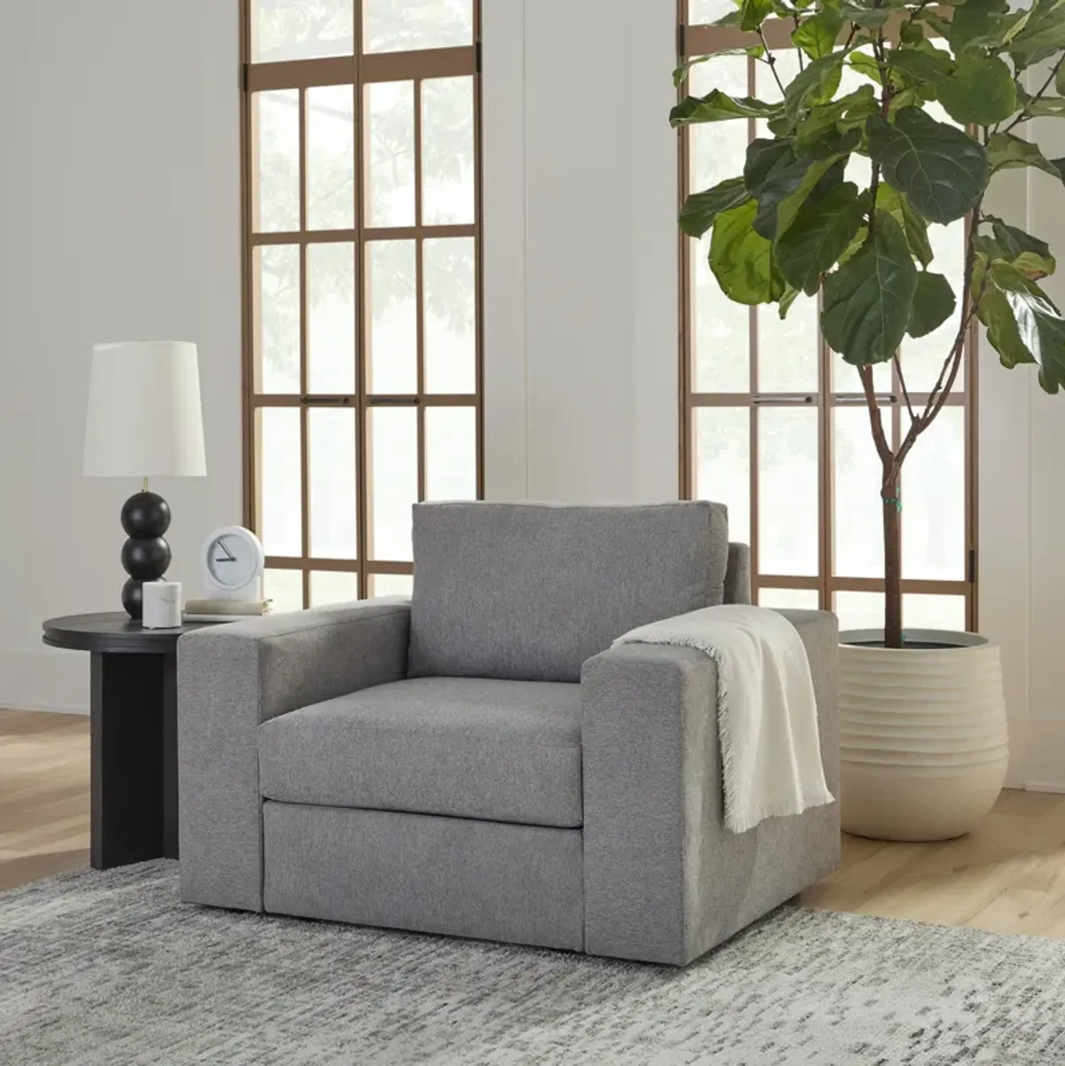 Flex Pebble Chair with Wide Arm