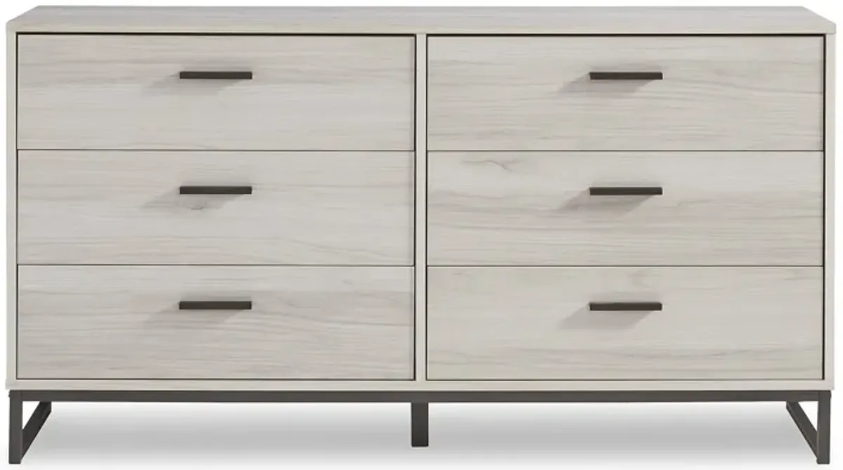 Socalle Queen Bed with Dresser and Nightstand