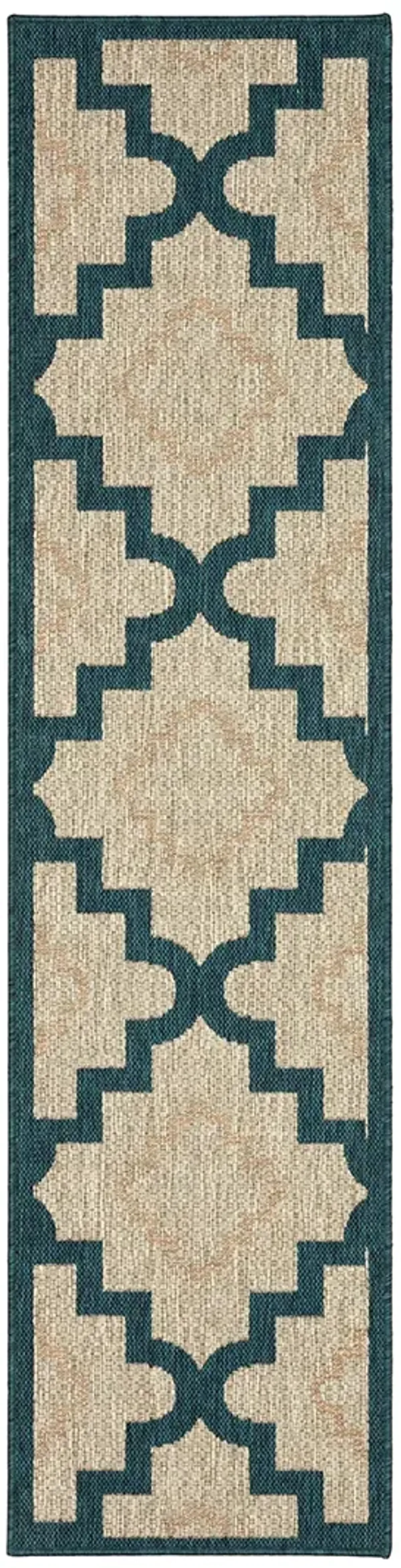 Latitude 1'10" x 7'6" Grey Rug