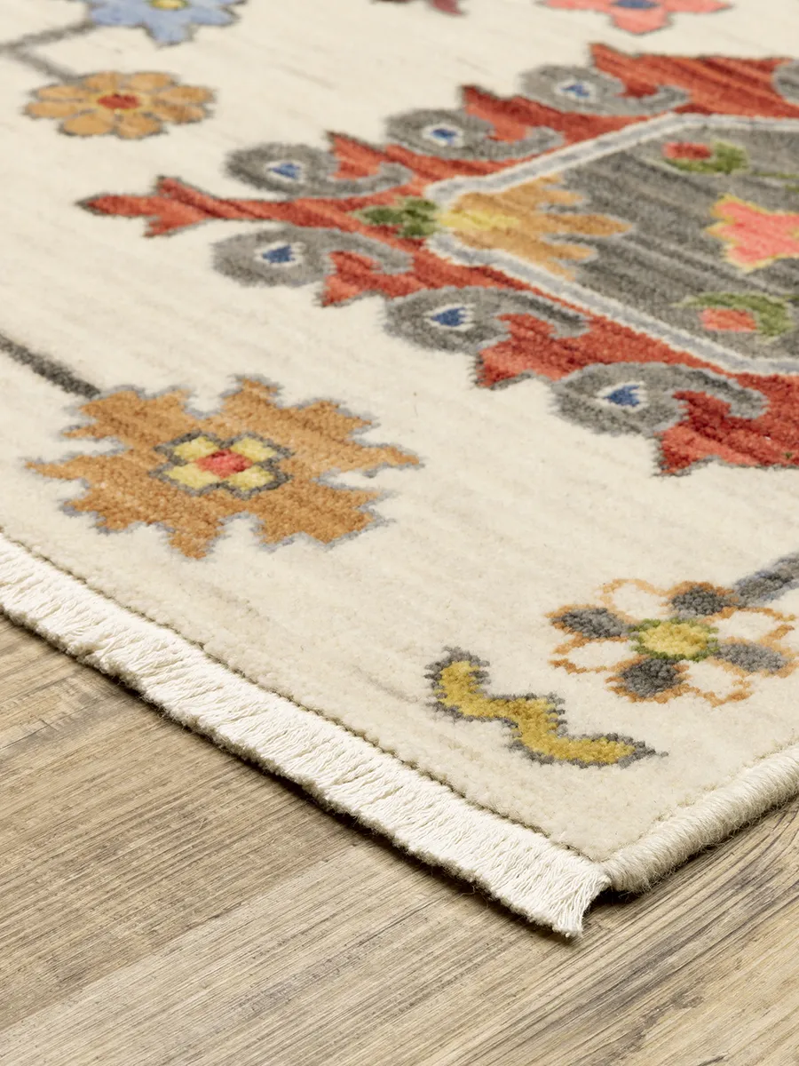 Lucca 3'3" x 5' Ivory Rug