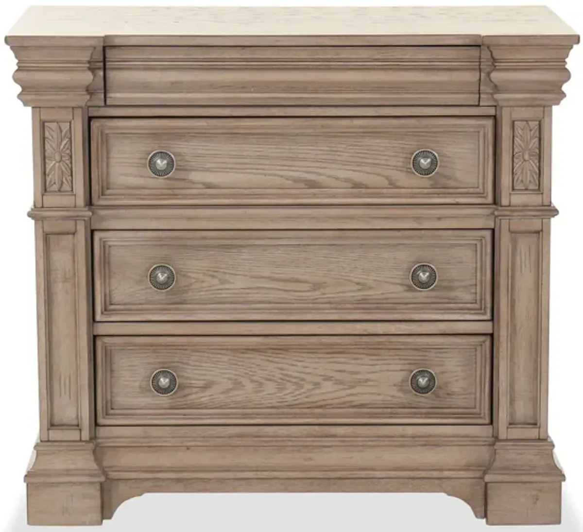 Kingsbury Bachelor Chest