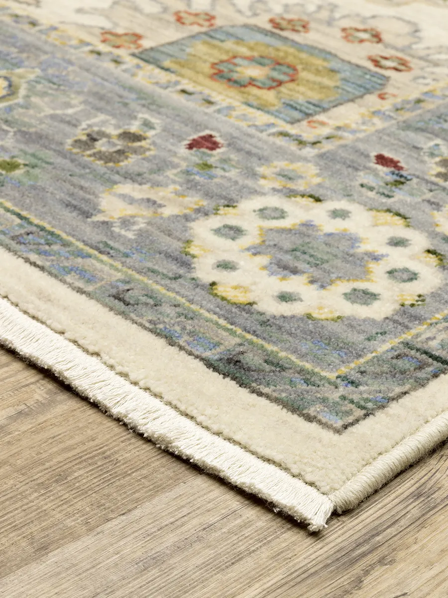 Lucca 3'3" x 5' Ivory Rug