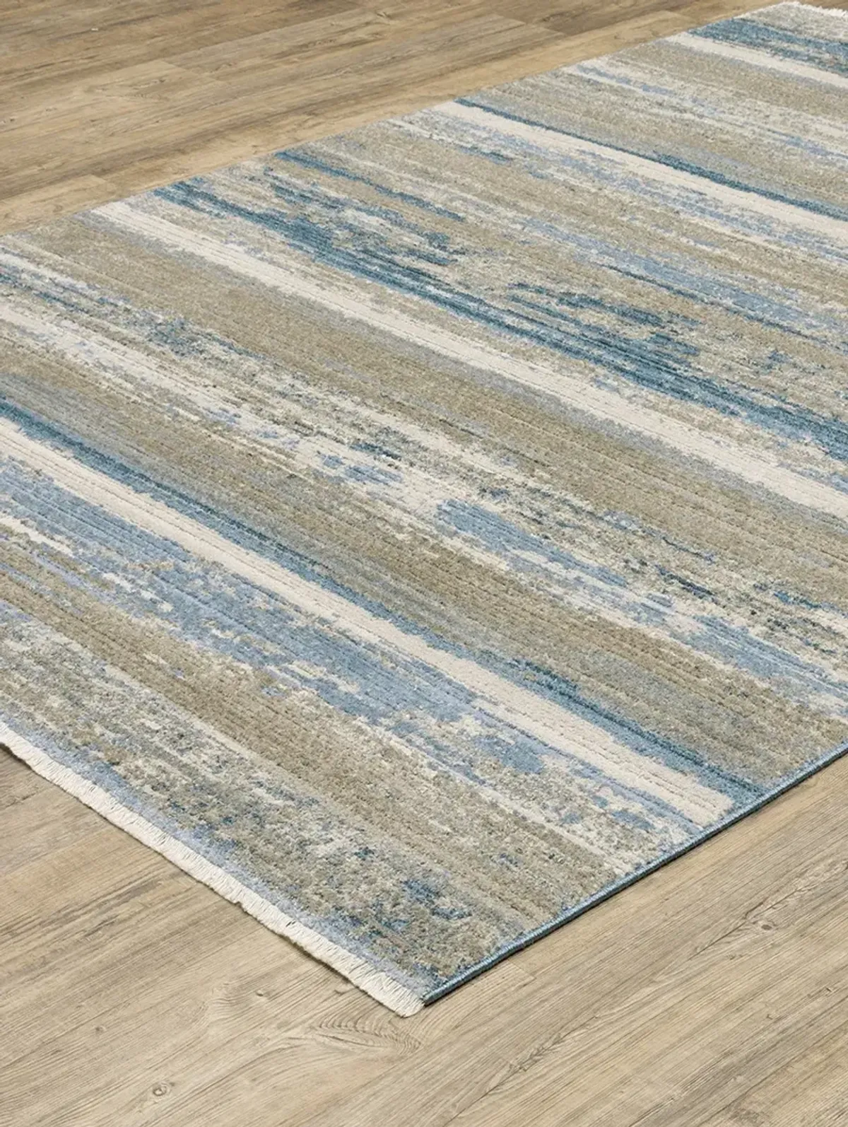 Bauer 5'3" x 7'6" Blue Rug