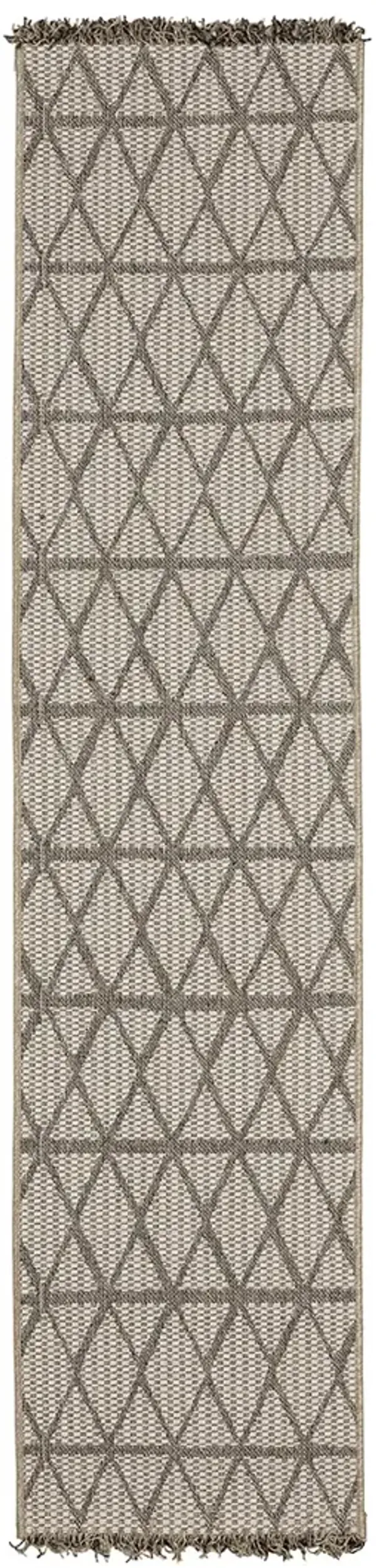 Gillian 1'10" x 7'6" Beige Rug