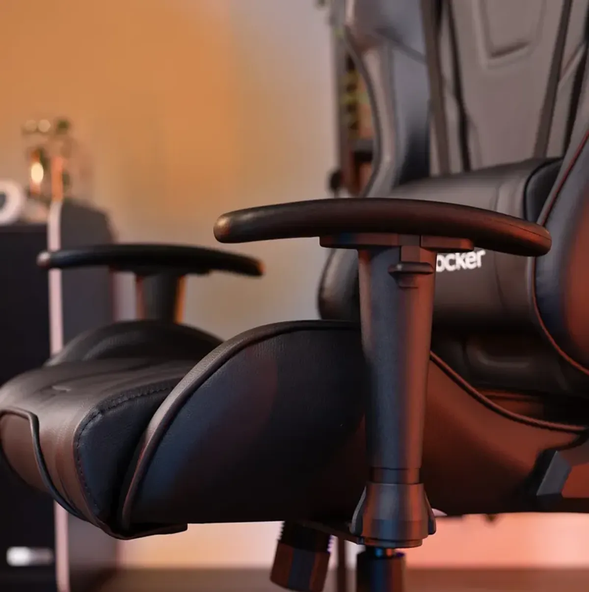 Agility PC Gaming Chair, Black/Carbon Black