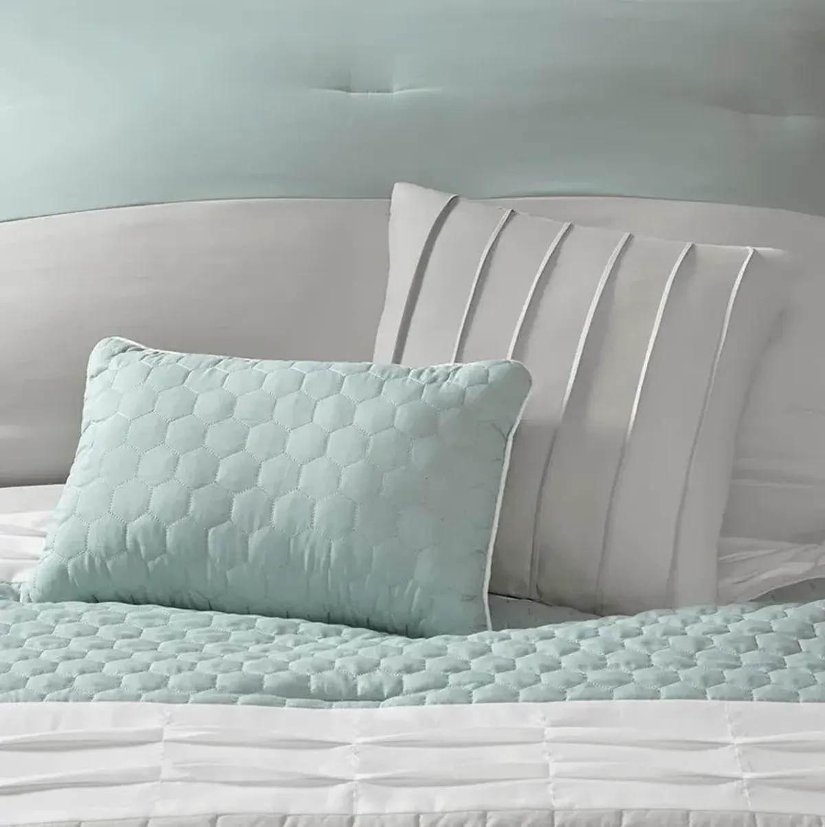 Belen Kox Tinsley Pintuck Pieced Comforter Set, Belen Kox