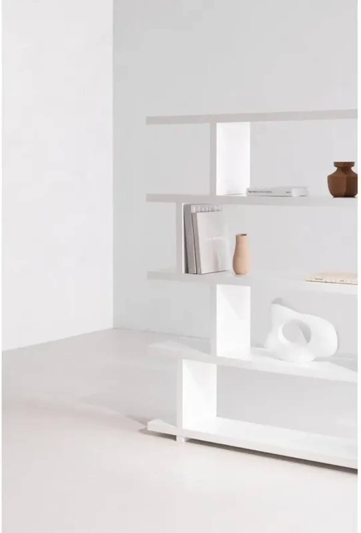 Moe�s Miri Shelf Large White