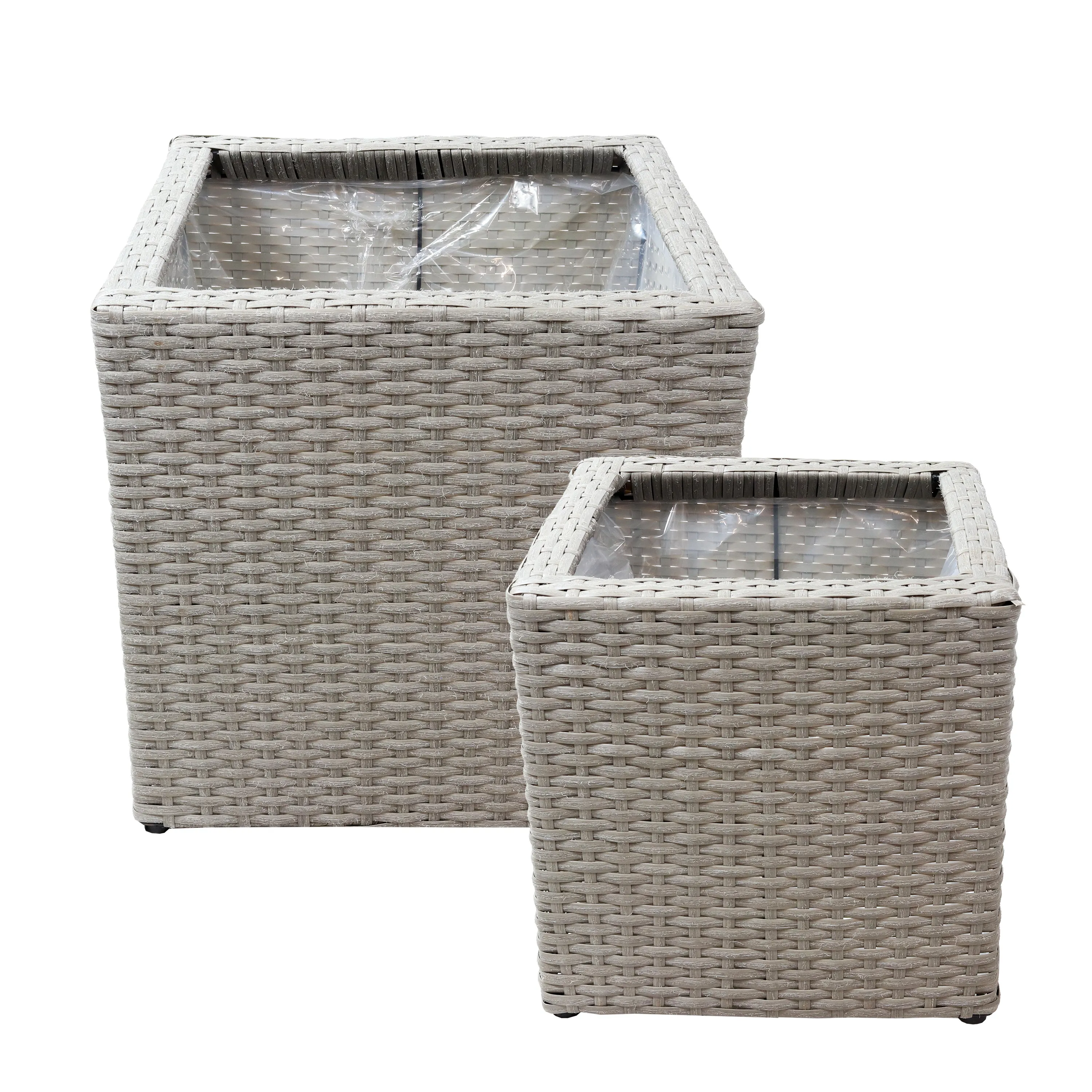 Sunnydaze 2-Piece Polyrattan Planters with Plastic Liner