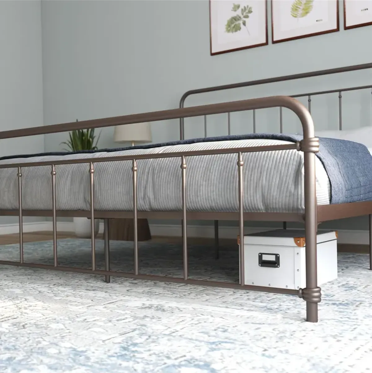 Wyn Metal Black Bed