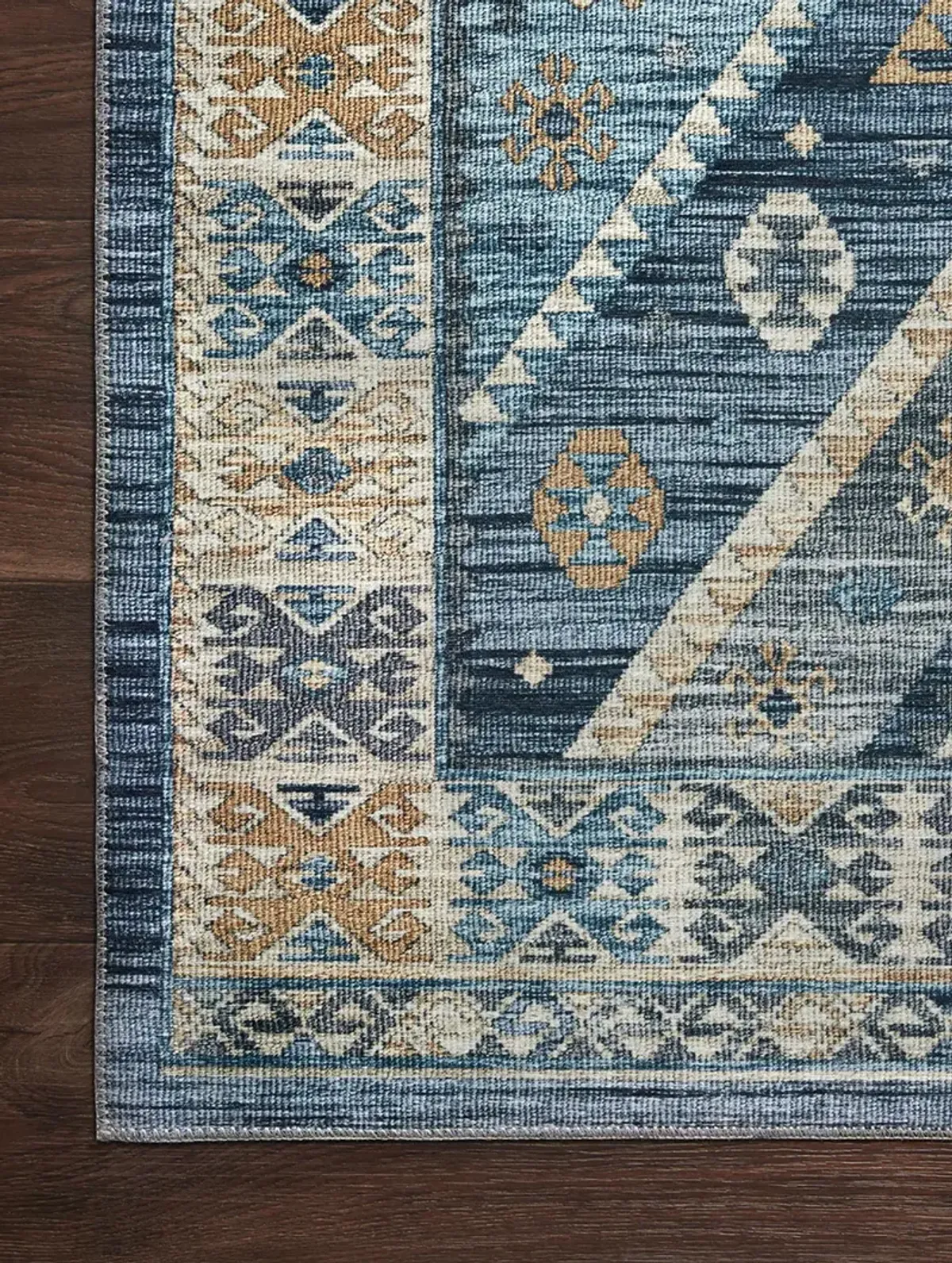 Zion ZIO02 2'6" x 7'6" Rug