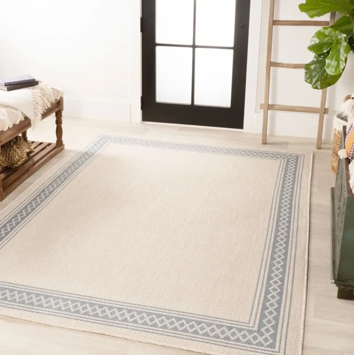 Lucia Classic Diamond Border Indoor/Outdoor Area Rug