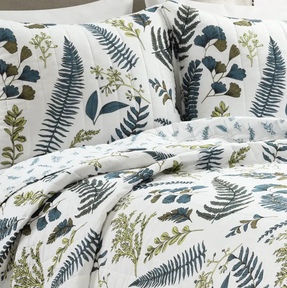 Devonia Allover Reversible Oversized Cotton Quilt 3Pc Set