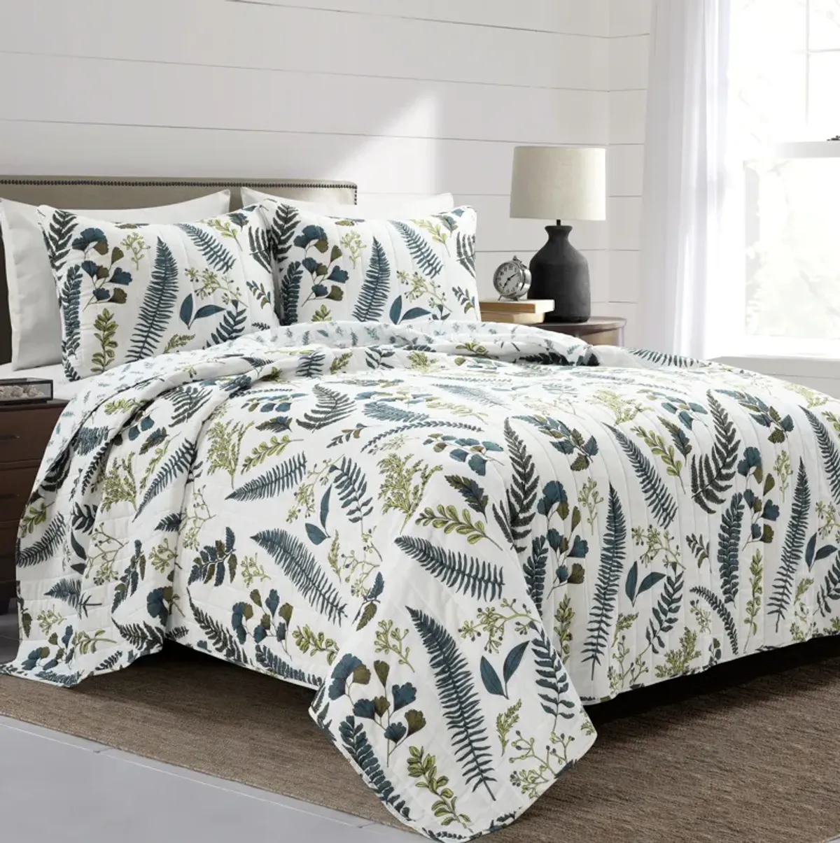 Devonia Allover Reversible Oversized Cotton Quilt 3Pc Set