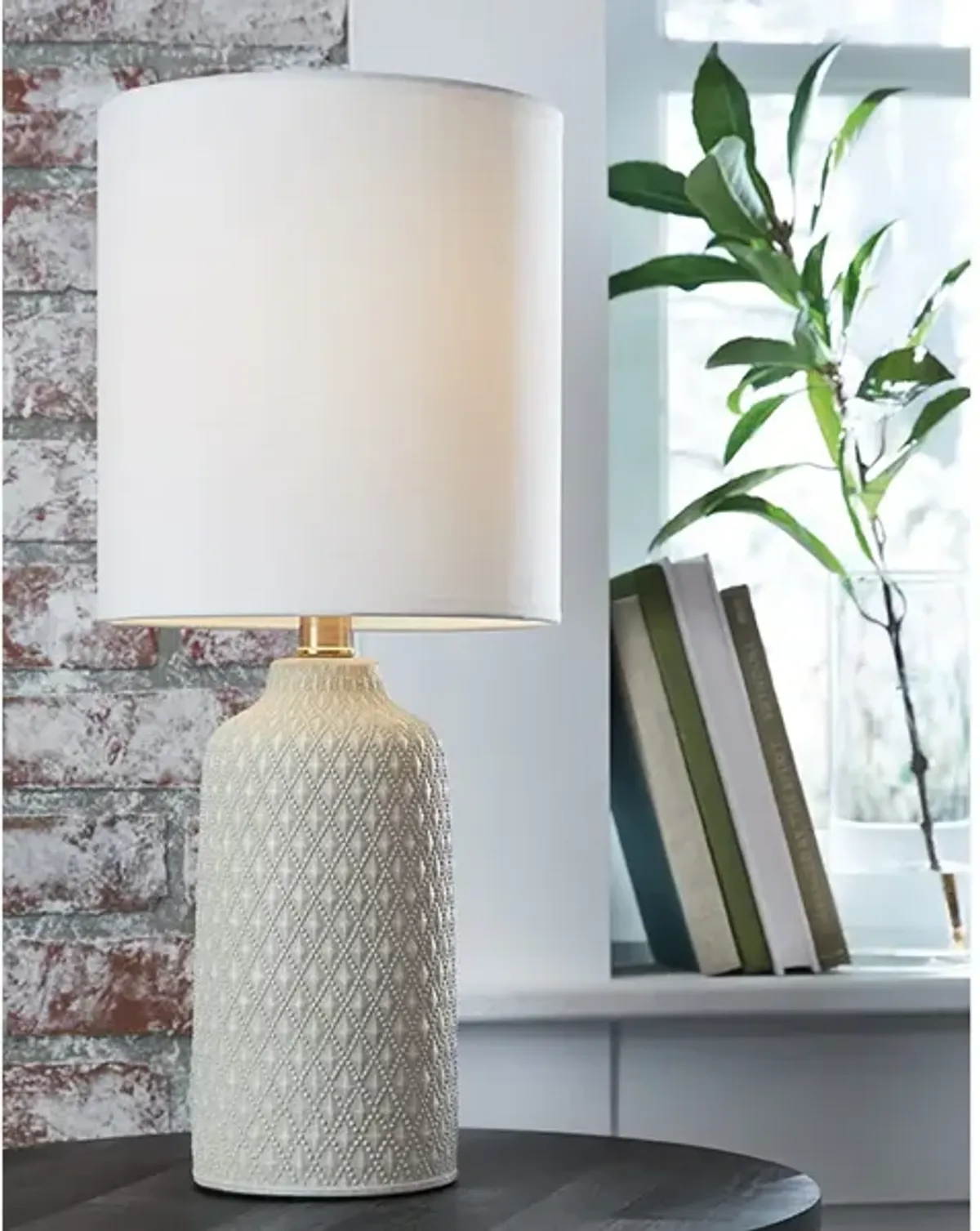 Donnford Table Lamp