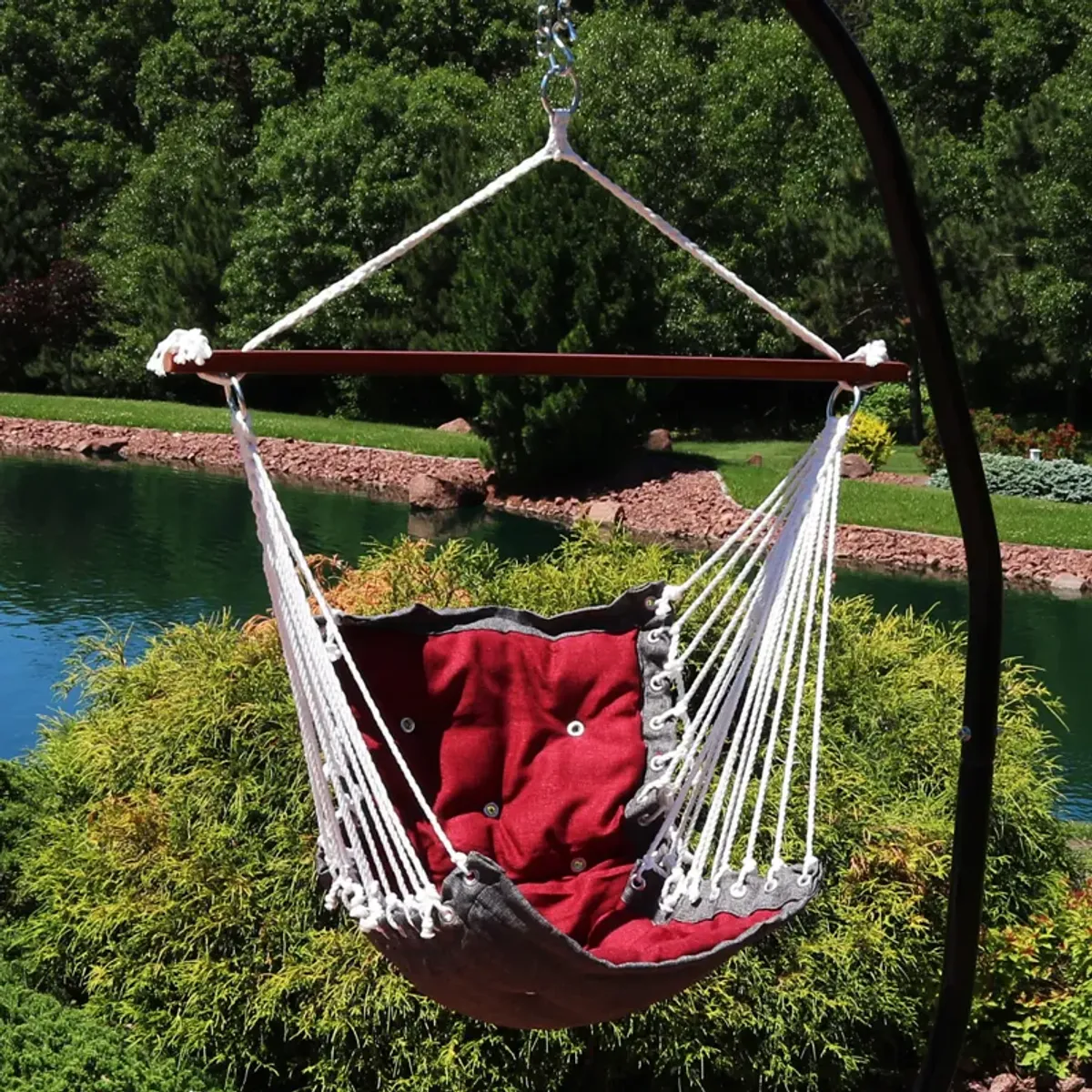 Sunnydaze Polyester Fabric Victorian Hammock Chair with Cushion