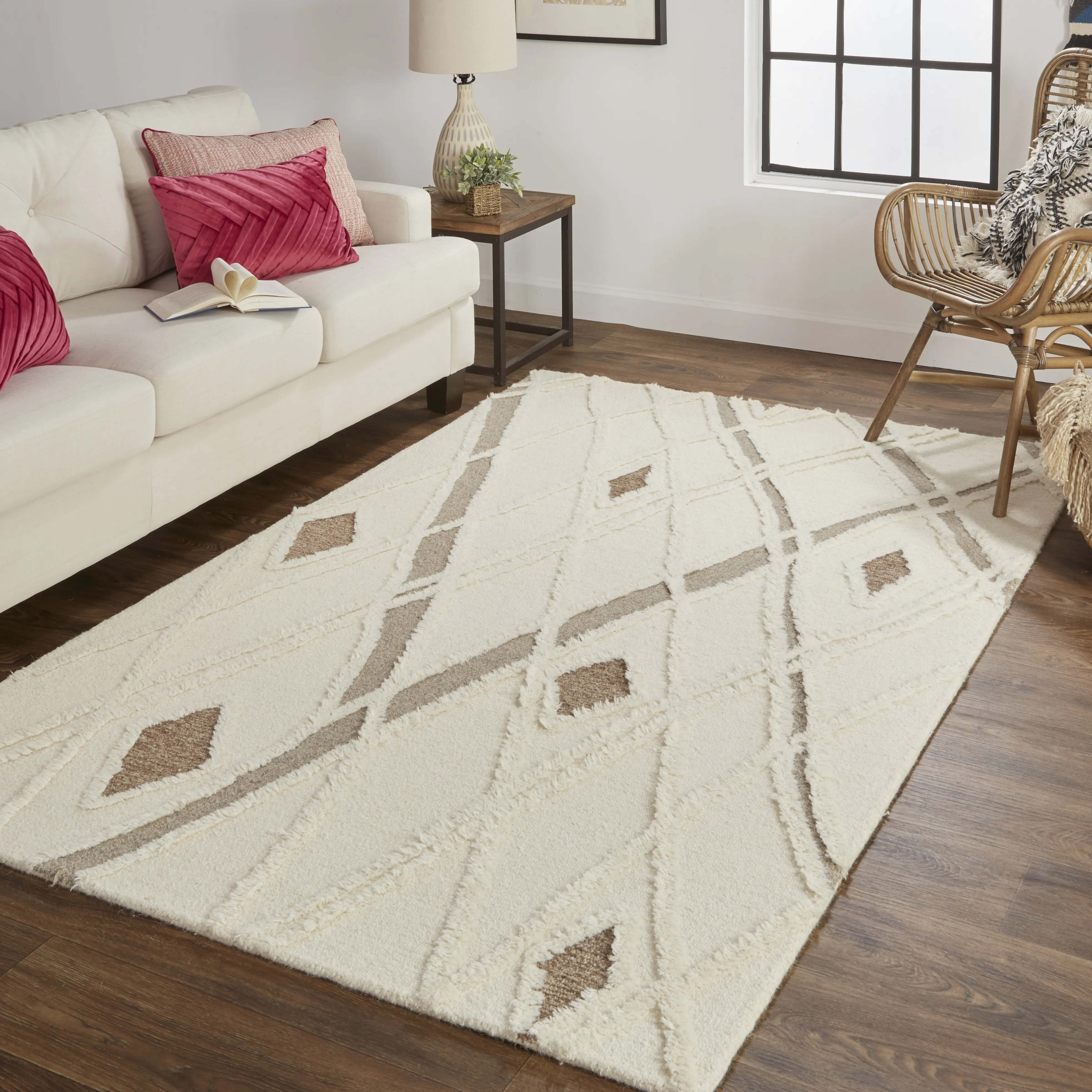 Anica 8008F Ivory/Taupe/Brown 2' x 3' Rug