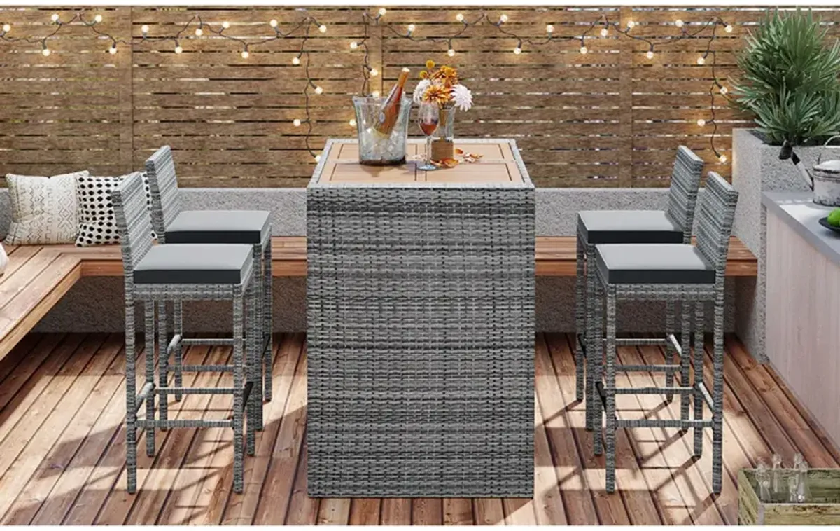 Streamdale 5-Piece Wicker Bar Set with Non-Slip Feet