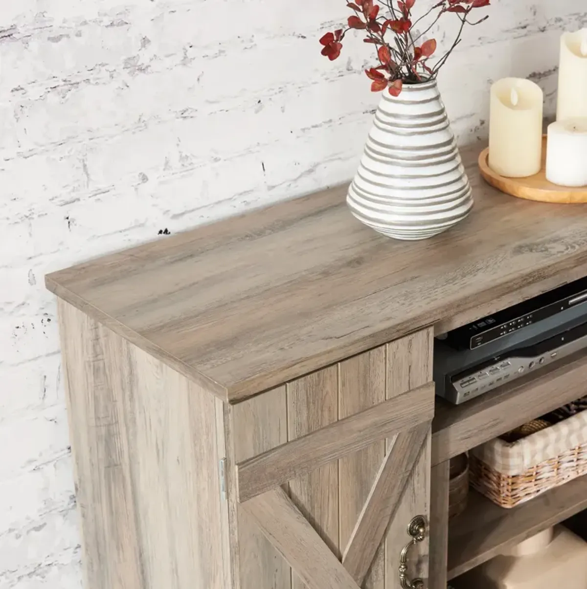 Farmhouse TV Stand with Open/Closed Storage, 47" Wide