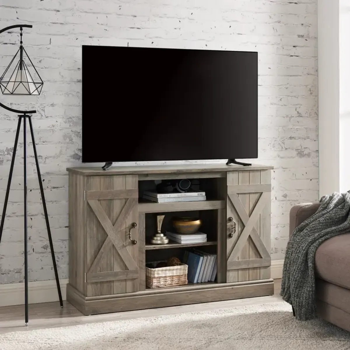 Farmhouse TV Stand with Open/Closed Storage, 47" Wide