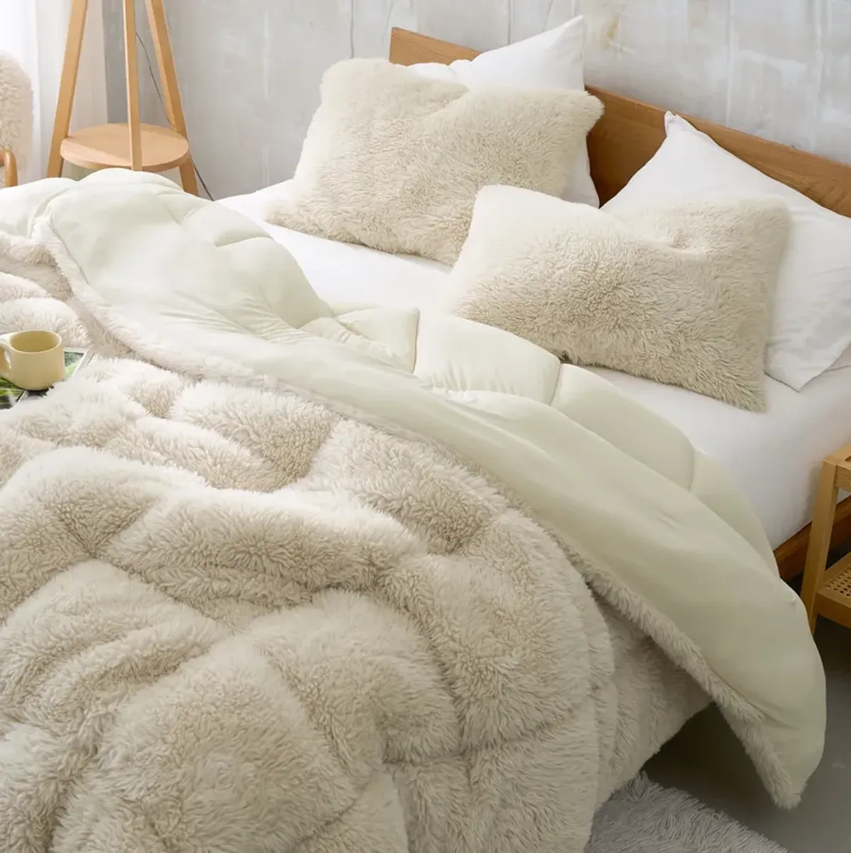 Alaskan Winters - Coma Inducer® Oversized Comforter - Arctic Wolf