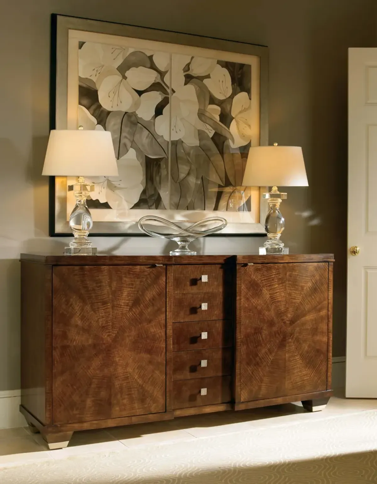 Omni Credenza