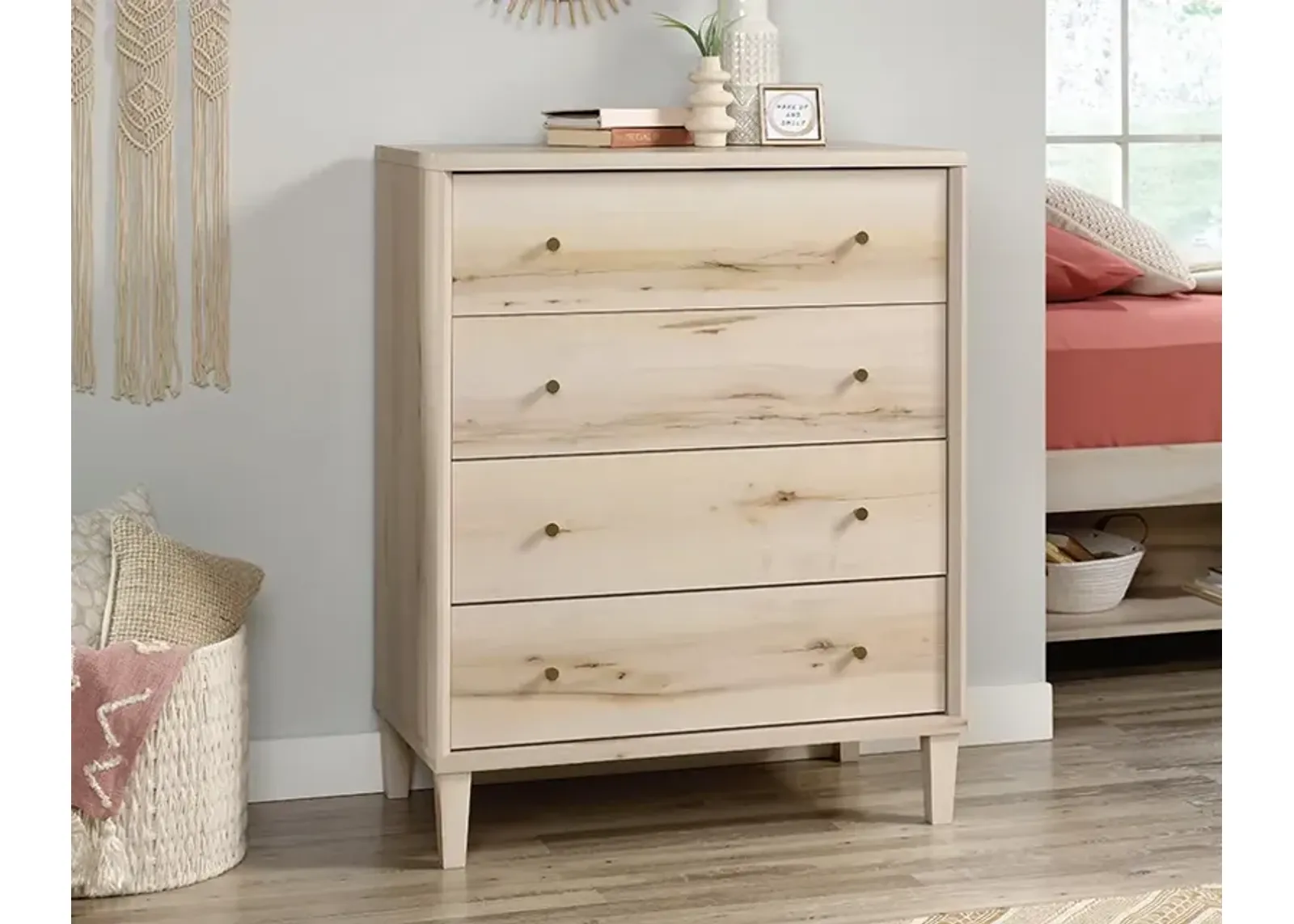 Willow Place Chest