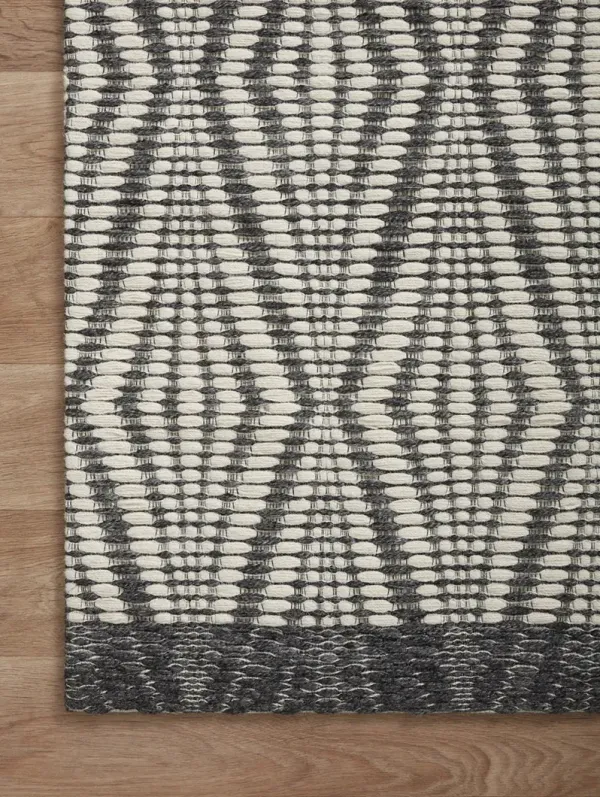 Kenzie KNZ01 2'6" x 7'6" Rug