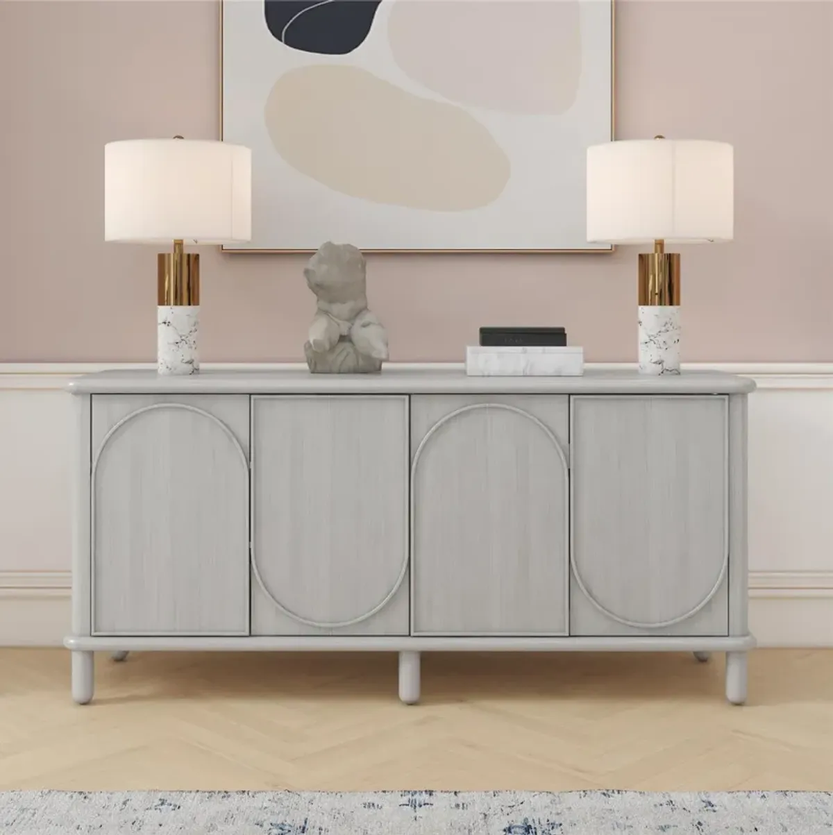 Selena Credenza